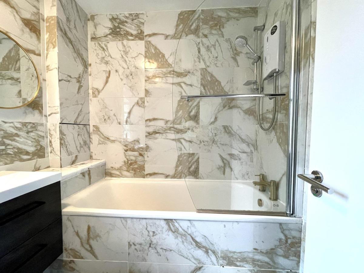 Beautiful 3-Bed Apartment At Swiss Cottage Λονδίνο Εξωτερικό φωτογραφία