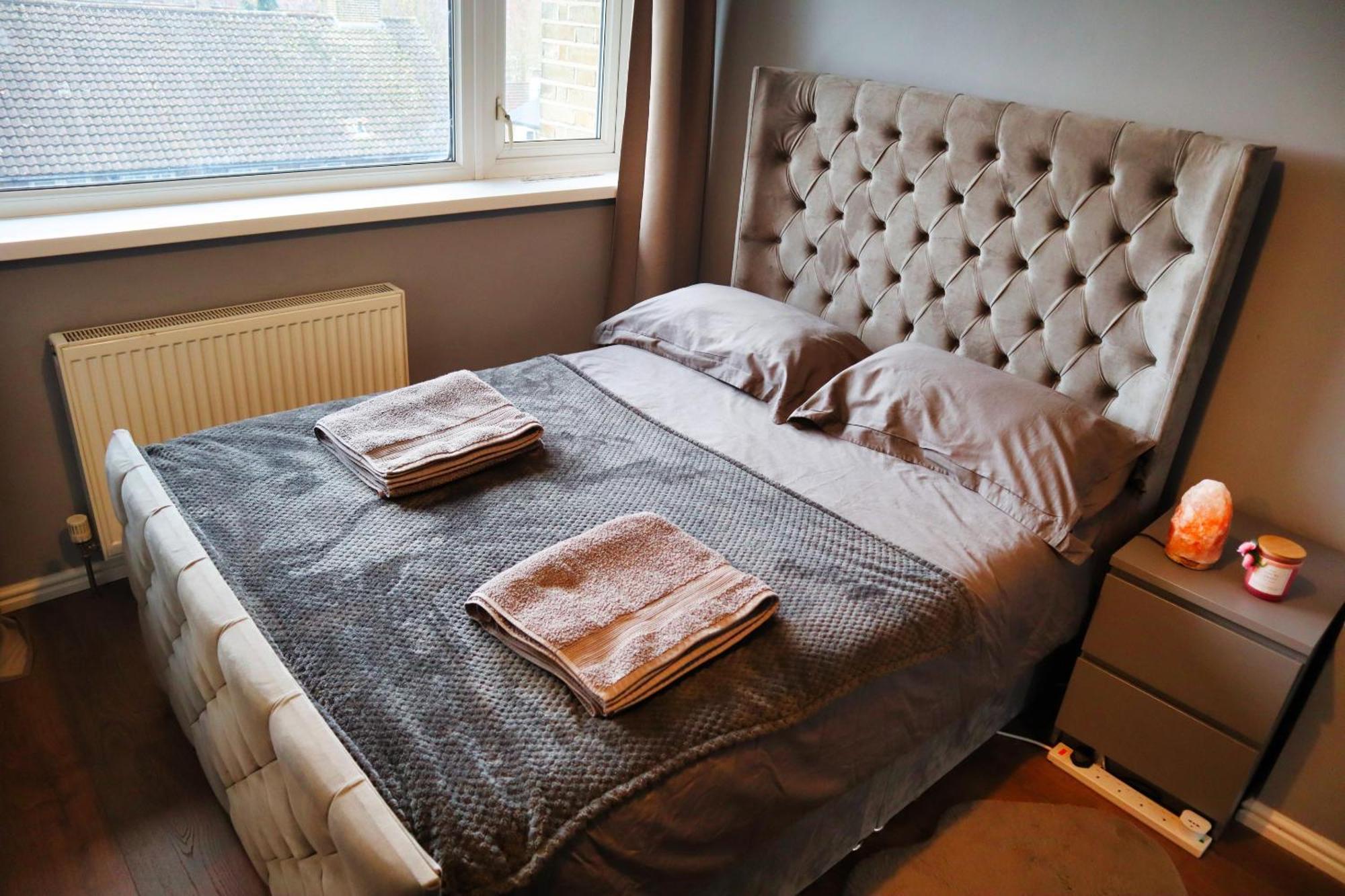 Beautiful 3-Bed Apartment At Swiss Cottage Λονδίνο Εξωτερικό φωτογραφία