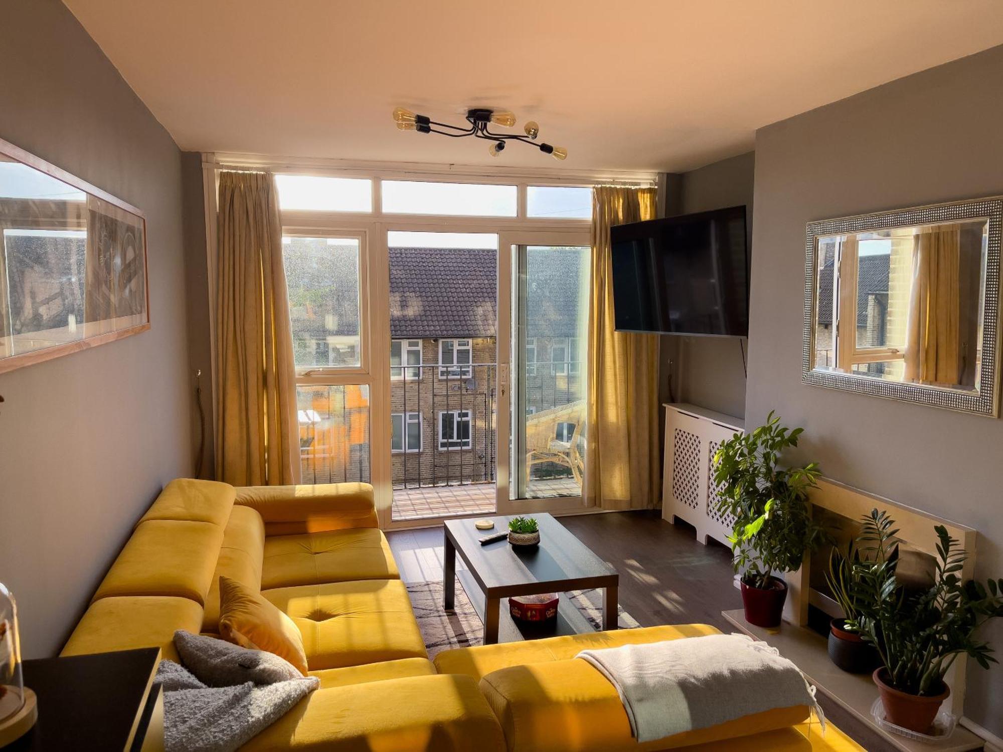 Beautiful 3-Bed Apartment At Swiss Cottage Λονδίνο Εξωτερικό φωτογραφία