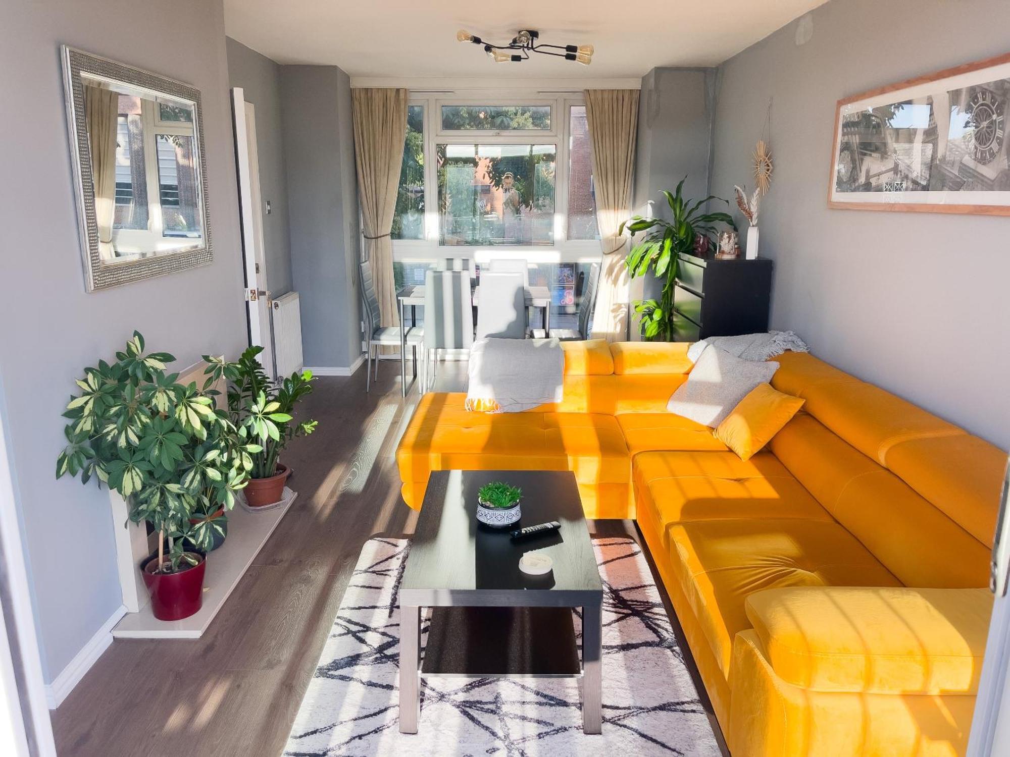 Beautiful 3-Bed Apartment At Swiss Cottage Λονδίνο Εξωτερικό φωτογραφία